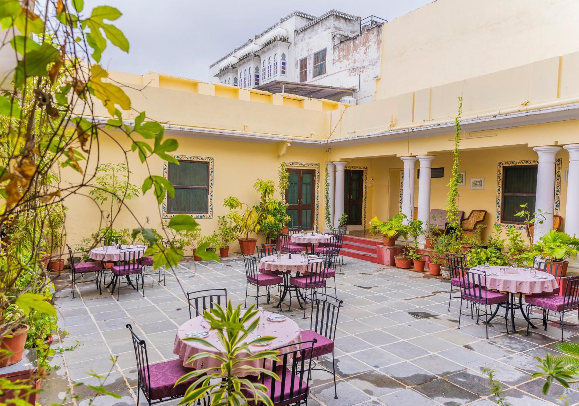 Kalyan Villa Homestay Udaipur Esterno foto
