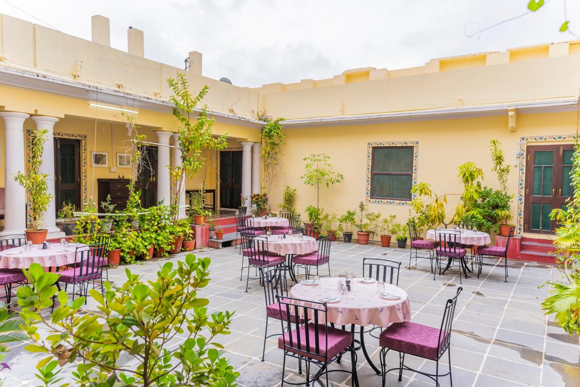 Kalyan Villa Homestay Udaipur Esterno foto